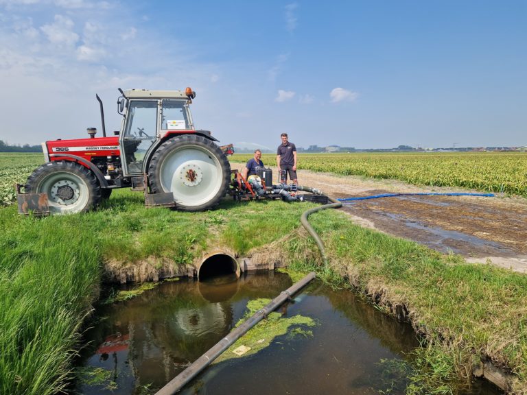 Druppelirrigatie bij M.C. Zonneveld